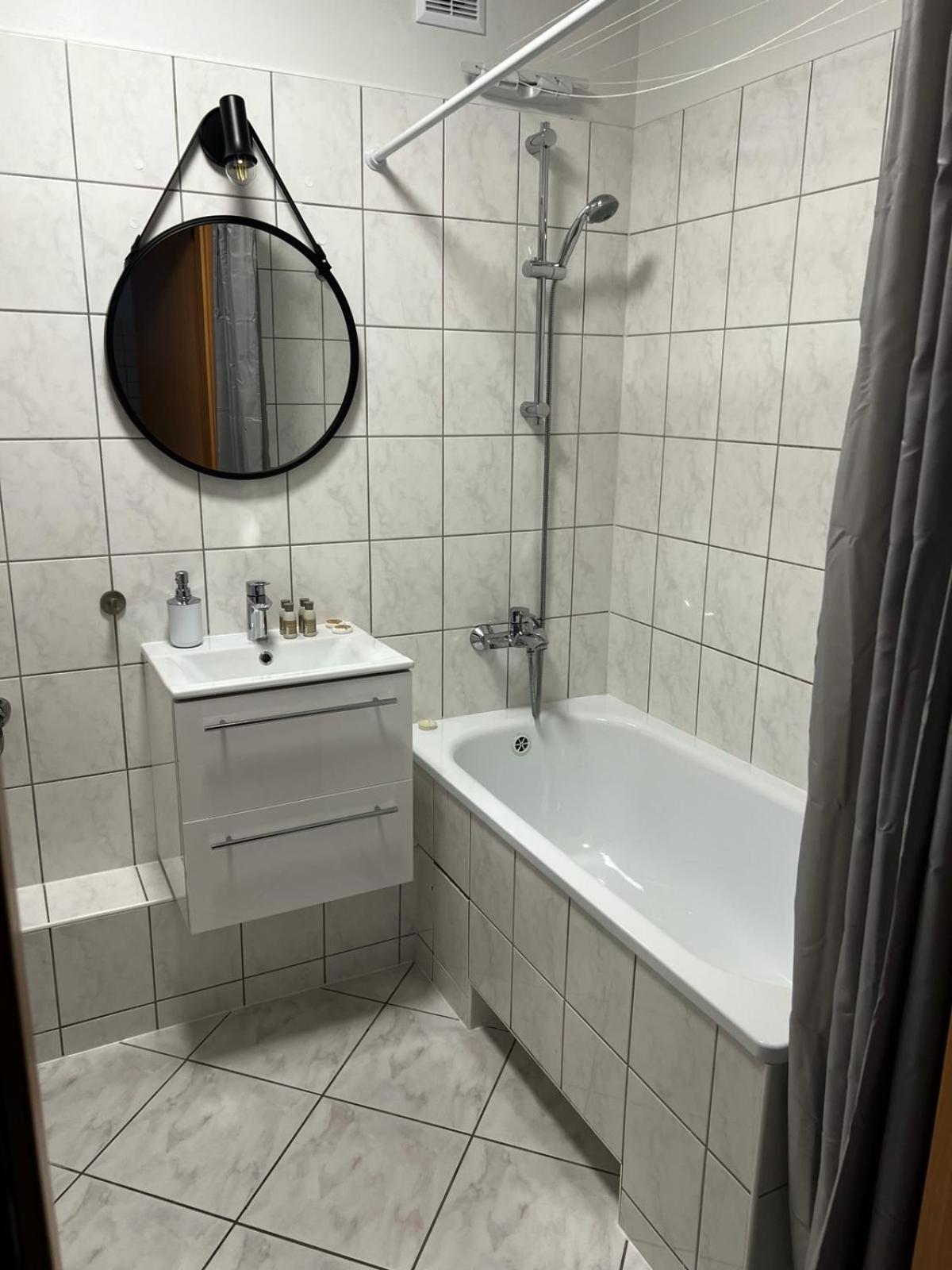 Delta Apart-House Wroclaw Ngoại thất bức ảnh