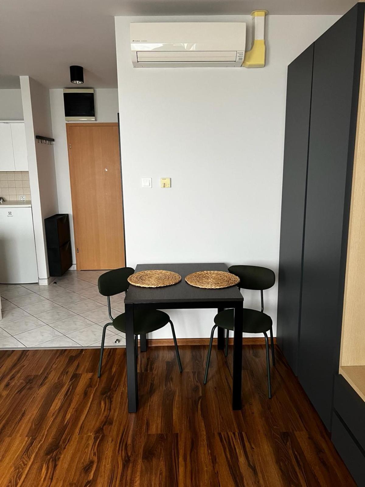 Delta Apart-House Wroclaw Ngoại thất bức ảnh
