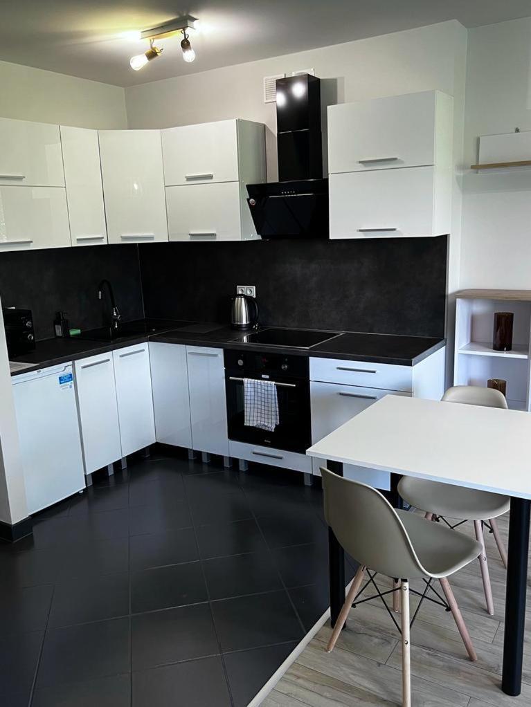 Delta Apart-House Wroclaw Ngoại thất bức ảnh