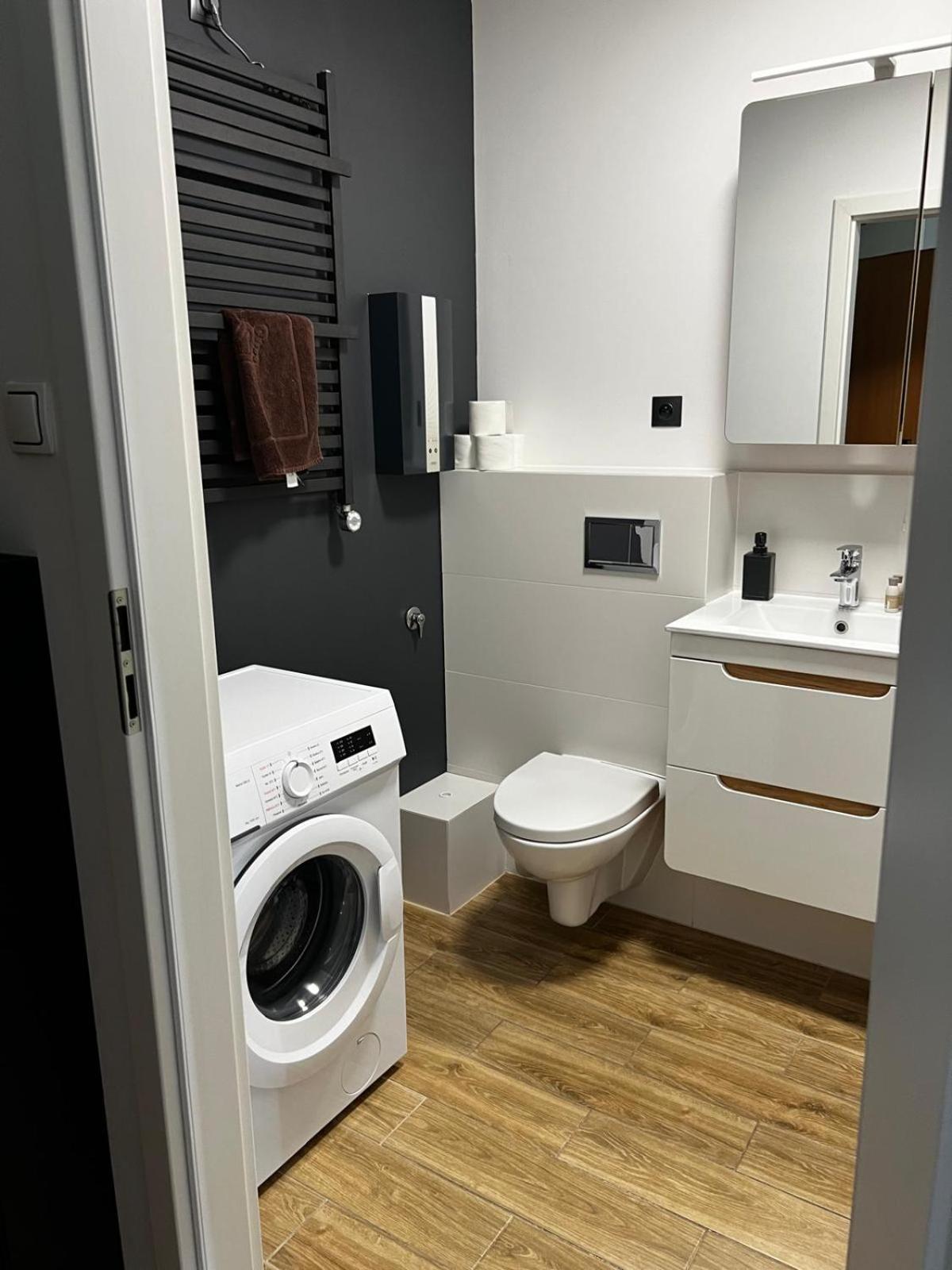 Delta Apart-House Wroclaw Ngoại thất bức ảnh